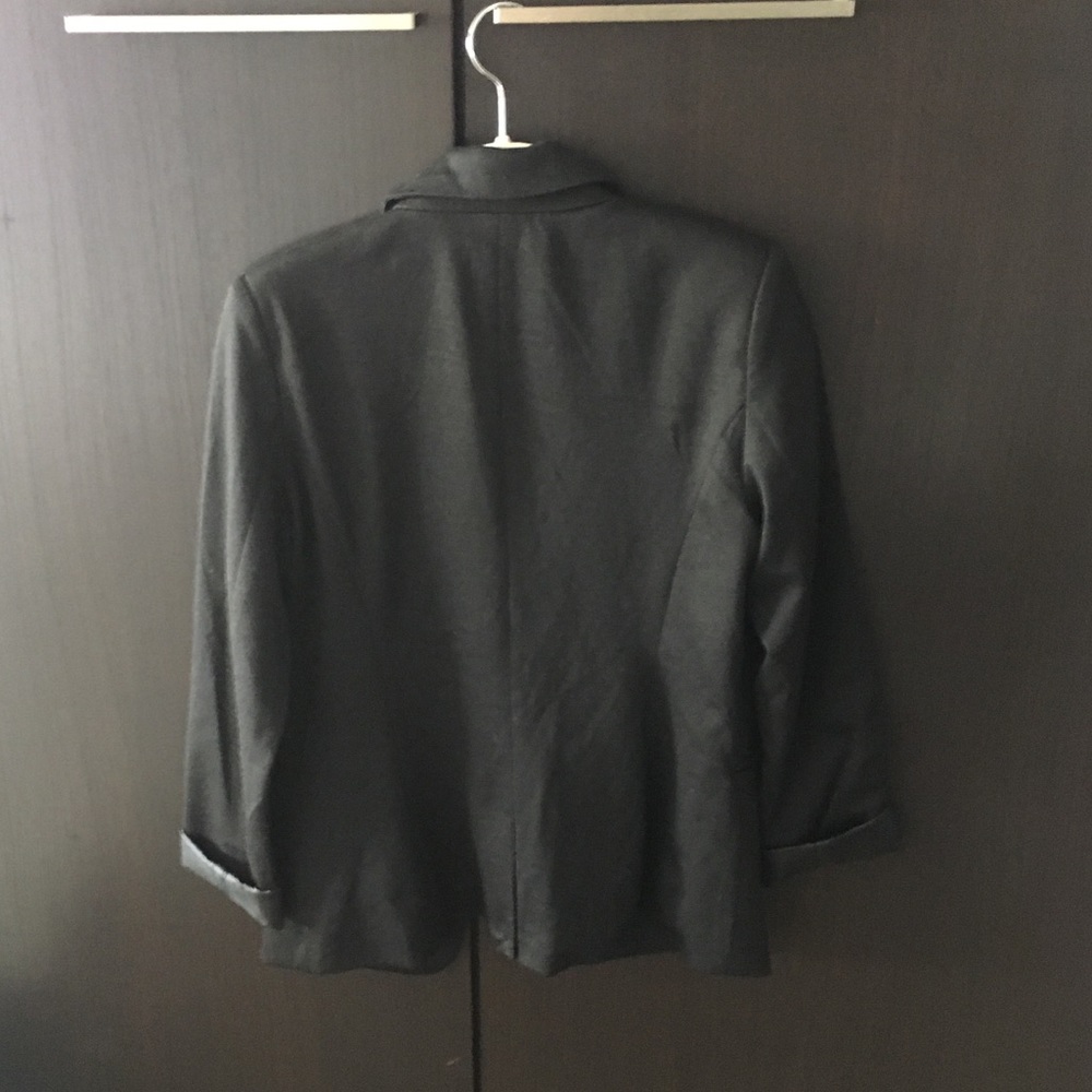 EUC black open blazer - Picture 3 of 4
